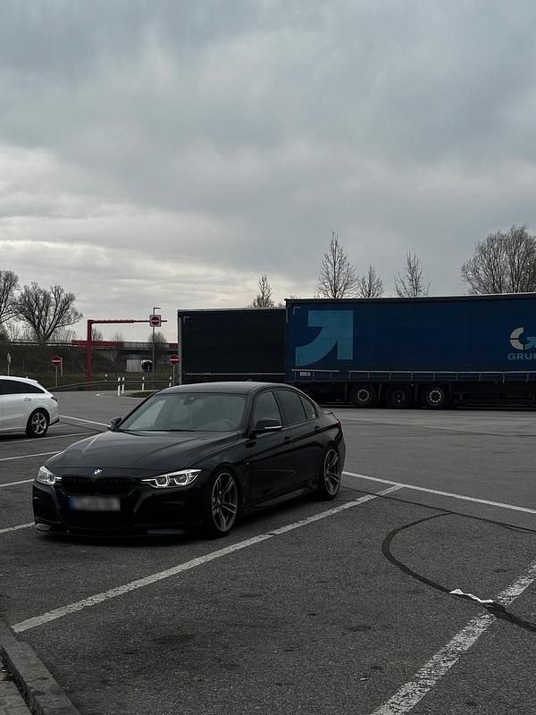 Second-hand BMW 340 Performance 326 CP (239 kW) 2017 Berlinǎ