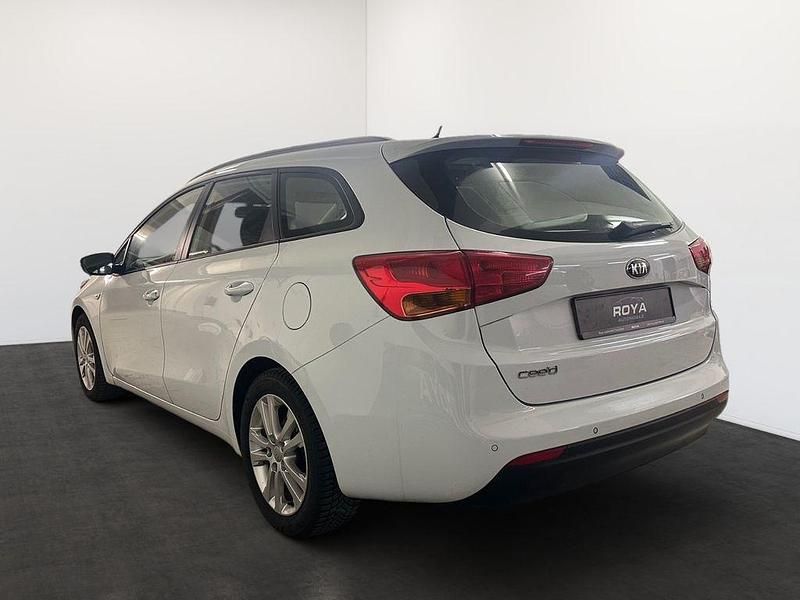 Gebraucht Kia Ceed 99 PS (72 kW) 2013 Weiß Kleinwagen
