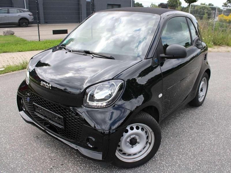 Nachtschwarz Gebraucht 2022 Smart ForTwo Electric Drive Kleinwagen | 8.399 € (Superpreis) - Bild 1/4