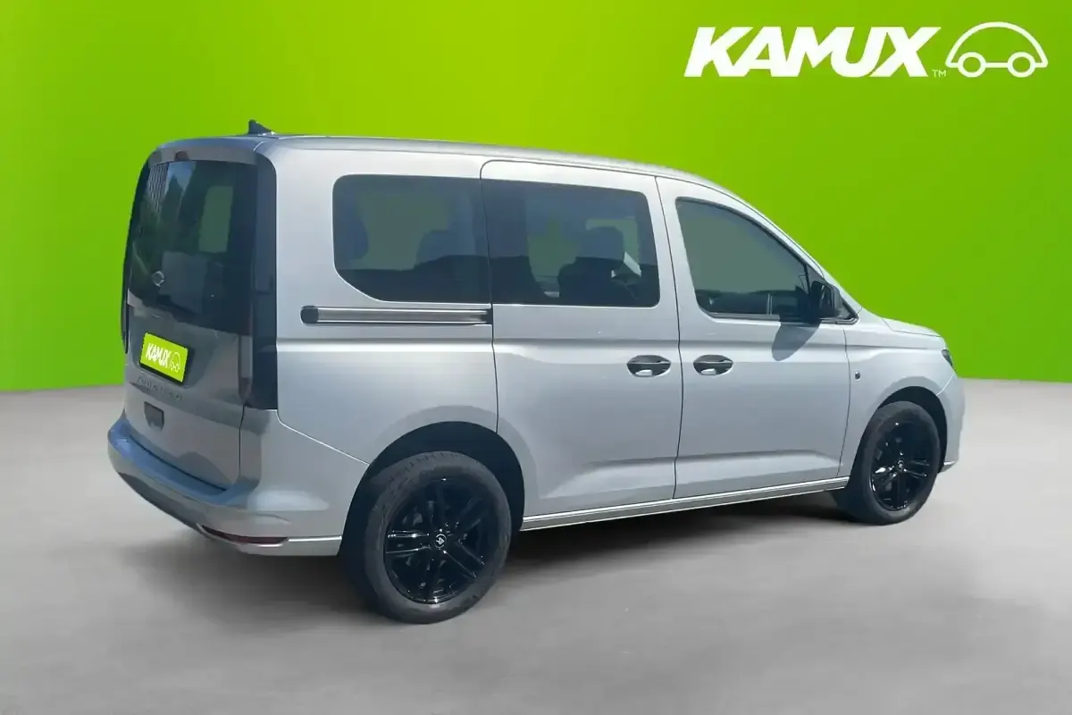 Gebraucht Ford Tourneo Connect 122 PS (89 kW) 2024 Silber / grau Van / Kleinbus