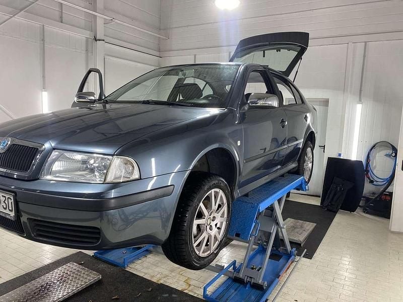 Gebraucht Skoda Octavia 116 PS (85 kW) 2003 Limousine