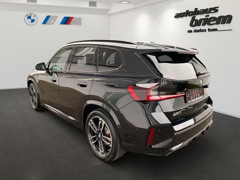 Gebraucht BMW iX1 M Sport 230 kW (313 PS) 2026 Black sapphire metallic SUV