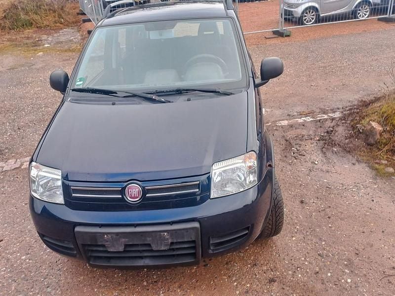 Gebraucht Fiat Panda 69 PS (50 kW) 2010 Blau Limousine