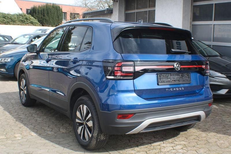Gebraucht VW T-Cross Move 110 PS (80 kW) 2024 Blau SUV
