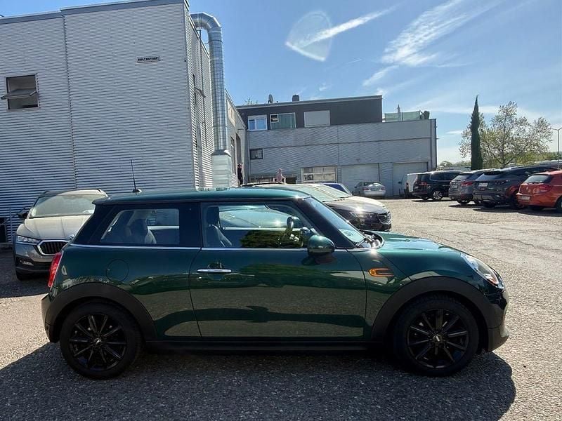 Usado Mini ONE 102 HP (75 kW) 2017 Verde Citadino