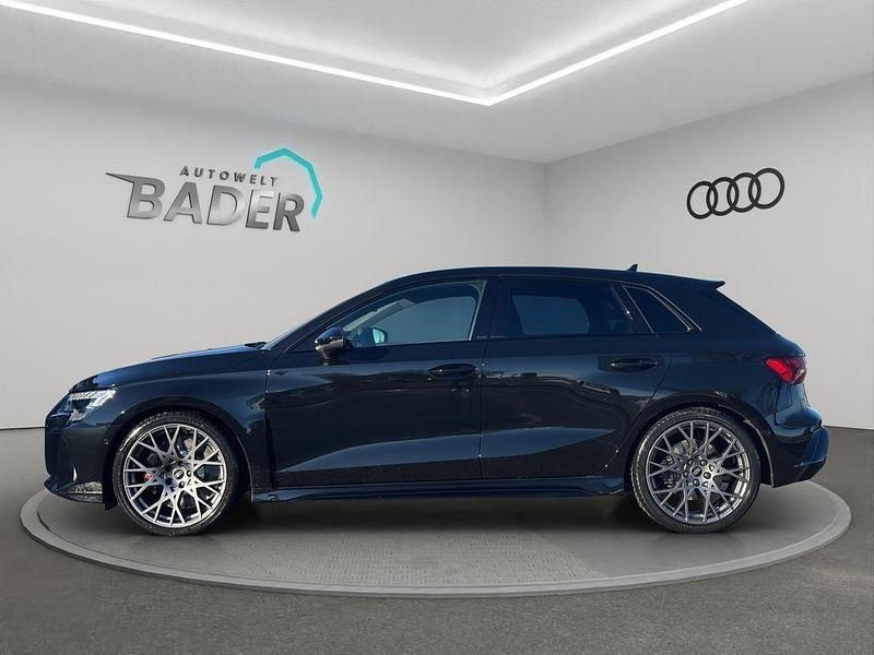 Neu Audi RS3 Sport 400 PS (294 kW) 2026 Schwarz Limousine