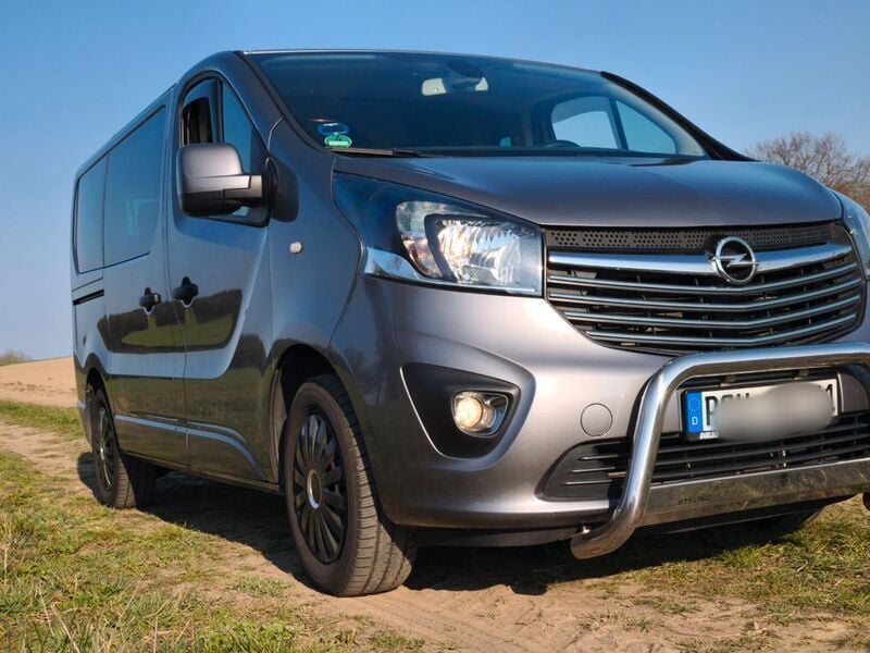 Grau Gebraucht 2019 Opel Vivaro Van | 21.999 € - Bild 1/4