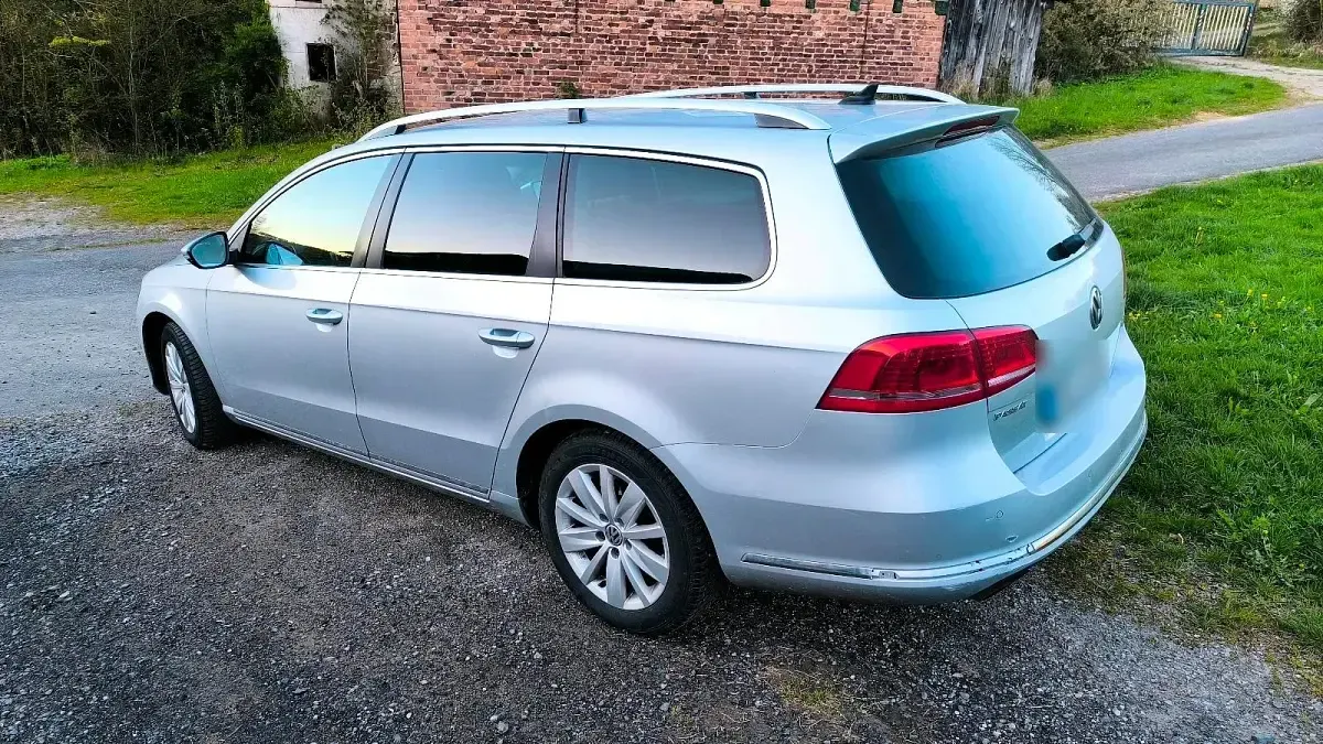 Usata VW Passat 140 CV (102 kW) 2011 Argento Station wagon