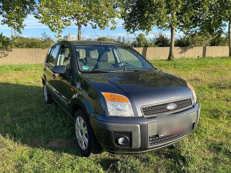 Grau Gebraucht 2006 Ford Fusion Kleinwagen | 1.700 € (Fairer Preis) - Bild 1/4