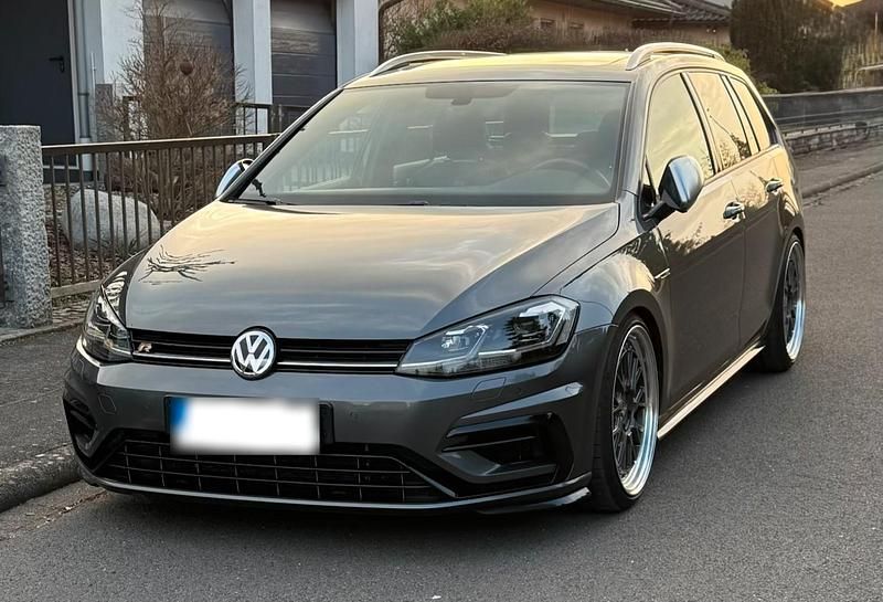 Gebraucht VW Golf VII R 310 PS (228 kW) 2018 Grau Kombi