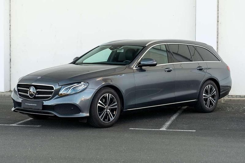 Gebraucht Mercedes E200 Avantgarde 184 PS (135 kW) 2019 Selenitgrau  metalliclack Kombi