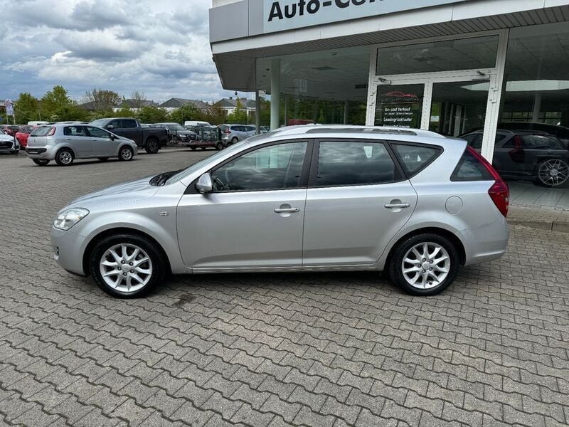Gebraucht Kia Ceed Sportswagon LX 90 PS (66 kW) 2008 Silber Kombi