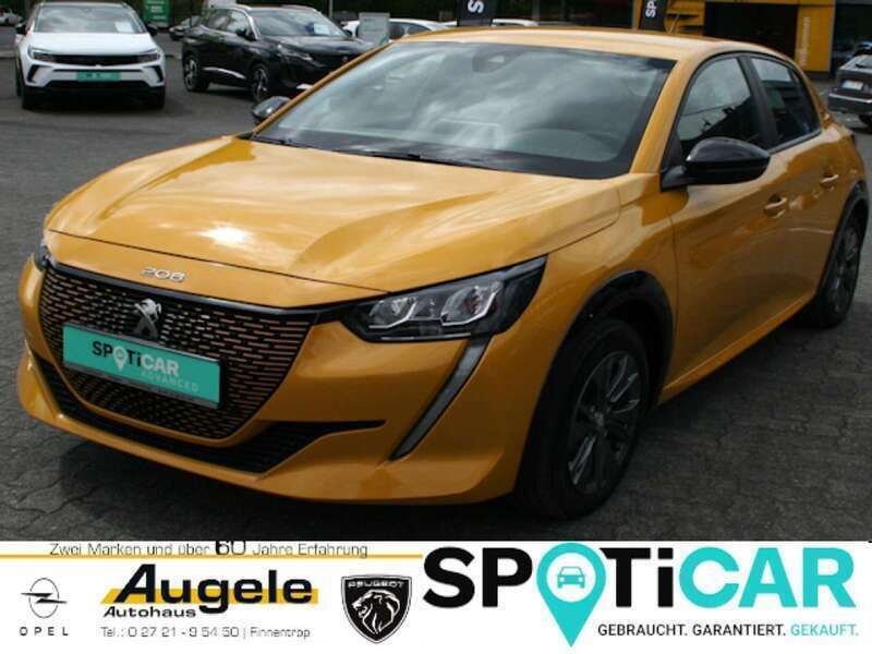 Gelb Gebraucht 2022 Peugeot e-208 Active Kleinwagen | 15.500 € (Guter Preis) - Bild 1/4