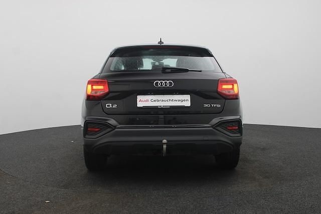 Gebraucht Audi Q2 Comfort 110 PS (80 kW) 2023 Brillantschwarz SUV