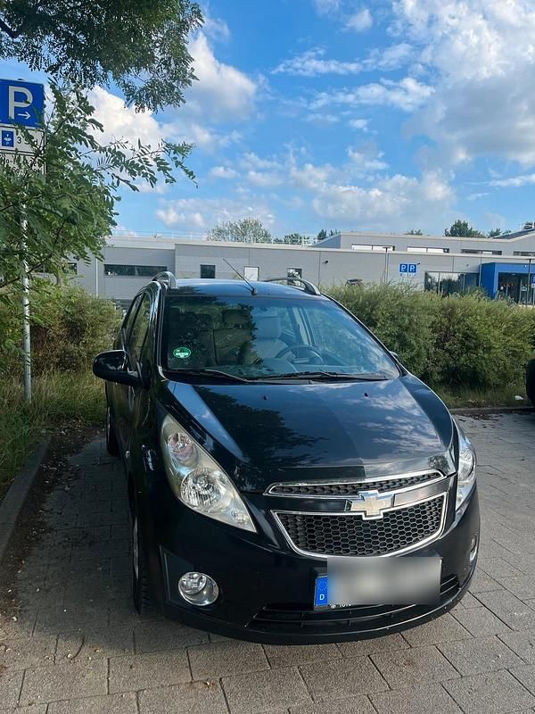 Schwarz Gebraucht 2010 Chevrolet Spark Kleinwagen | 3.500 € (Teuer) - Bild 1/4