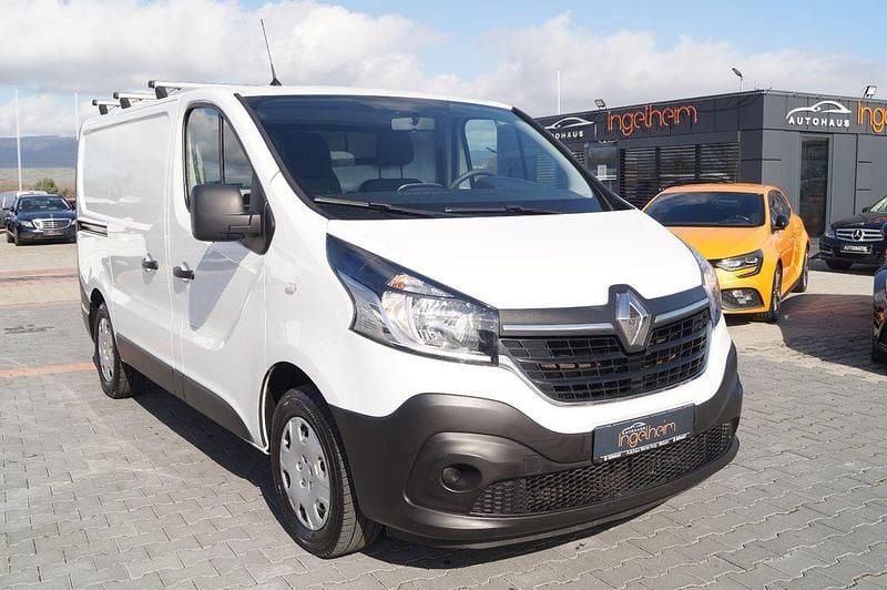 Gebraucht Renault Trafic Komfort 120 PS (88 kW) 2021 Weiß Van / Kleinbus
