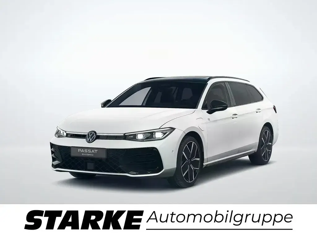 Gebraucht VW Passat R-line 272 PS (200 kW) 2025 Weiß (pure white) Kombi