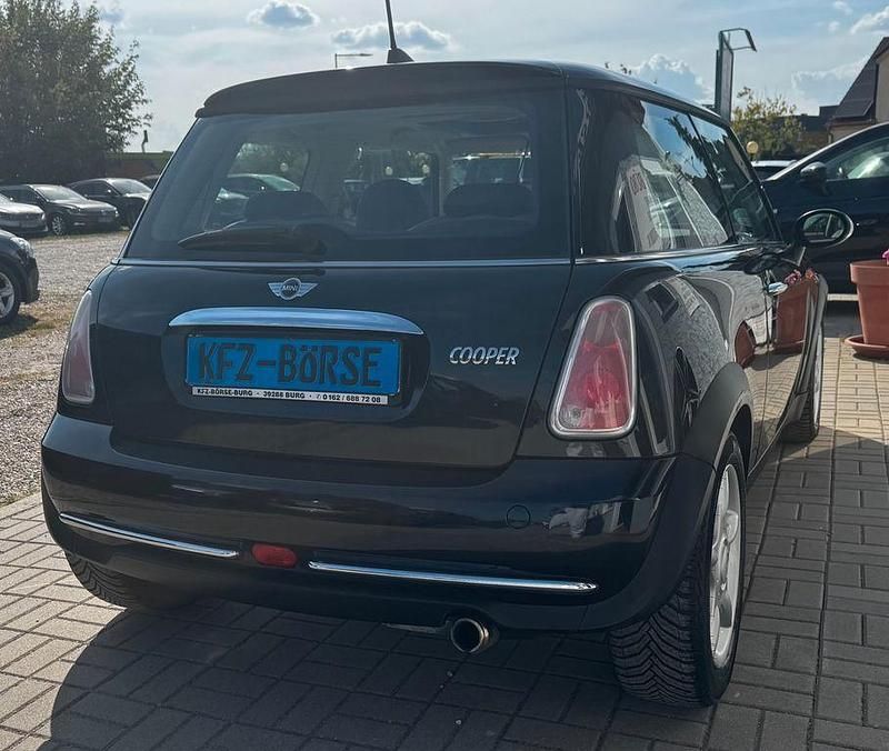 Gebraucht Mini Cooper 116 PS (85 kW) 2004 Schwarz Kleinwagen