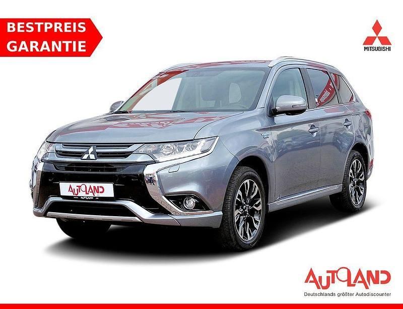 Platiniumgrau (metallic) Gebraucht 2018 Mitsubishi Outlander P-HEV SUV | 19.990 € (Etwas zu teuer) - Bild 1/4
