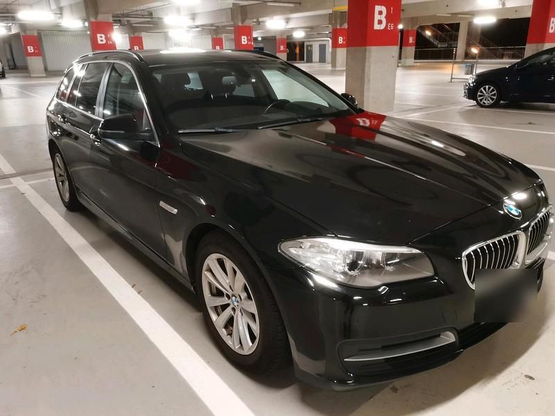 Gebraucht BMW 520 190 PS (139 kW) 2017 Schwarz Kombi