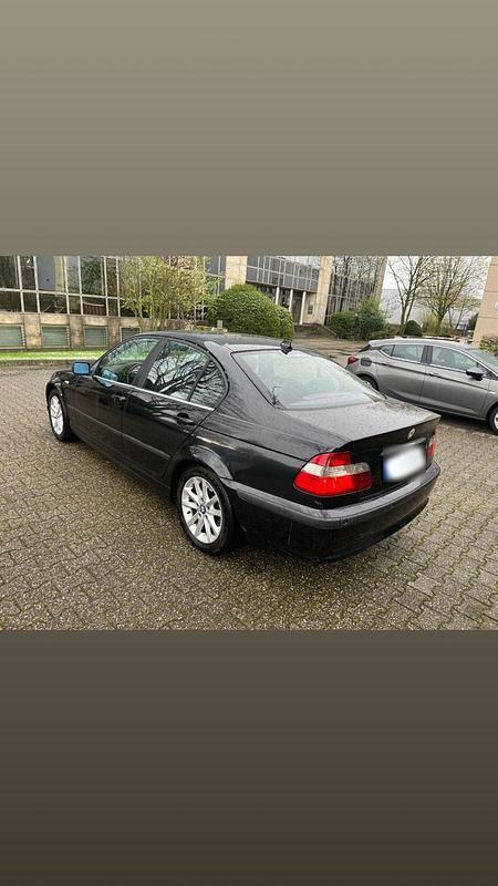 Gebraucht BMW 320 150 PS (110 kW) 2005 Schwarz Limousine