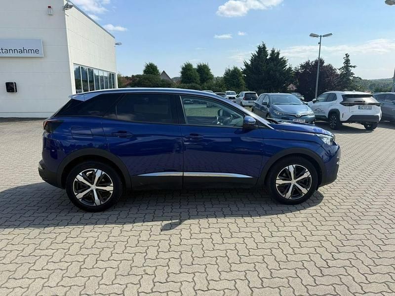 Gebraucht Peugeot 3008 Allure 131 PS (96 kW) 2020 Blau SUV