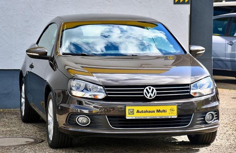 Second-hand VW Eos Basis 122 CP (89 kW) 2011 Negru Cabrio