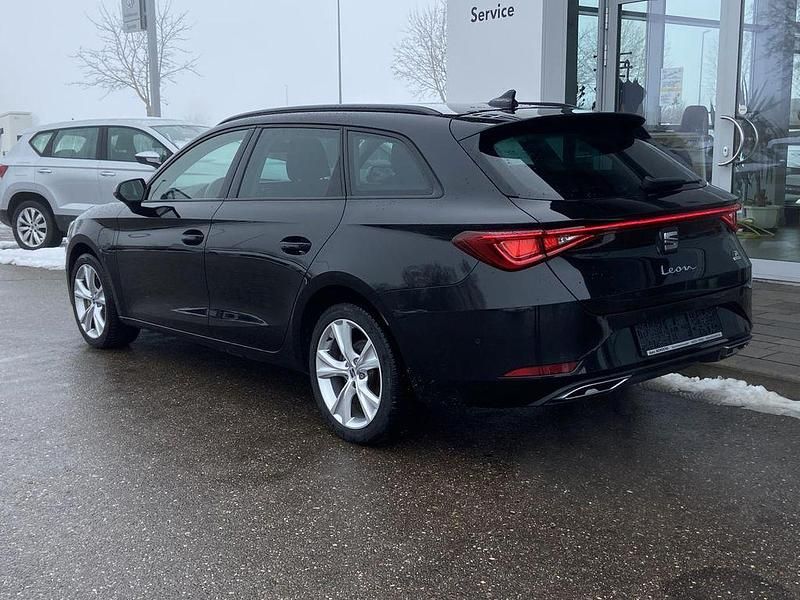 Gebraucht Seat Leon FR-Line 204 PS (150 kW) 2022 Schwarz Limousine