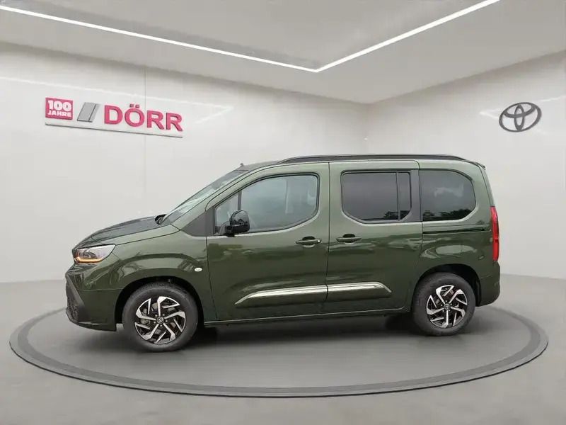 Gebraucht Toyota Proace Verso City 131 PS (96 kW) 2024 Grün Kombi