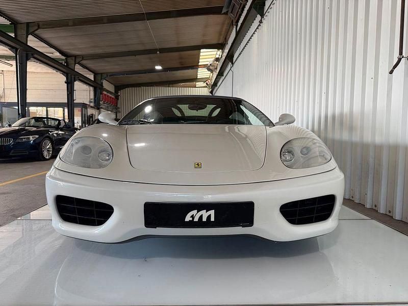 Second-hand Ferrari 360 400 CP (294 kW) 2001 Alb Cabrio