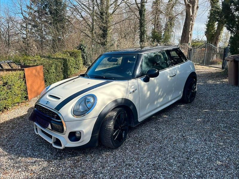 Gebraucht Mini John Cooper Works 192 PS (141 kW) 2015 Weiß Kleinwagen