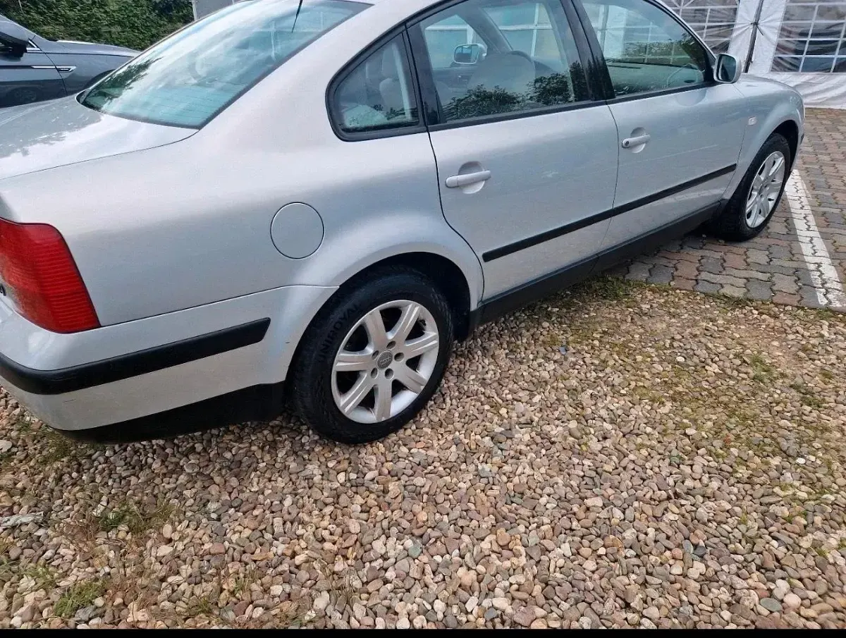 Gebraucht VW Passat 2000 Grau Limousine