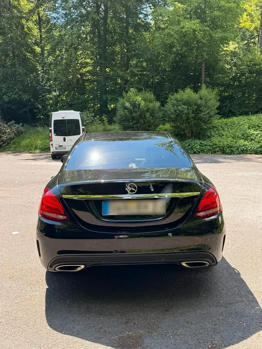 Gebraucht Mercedes C200 AMG line 184 PS (135 kW) 2017 Schwarz Limousine