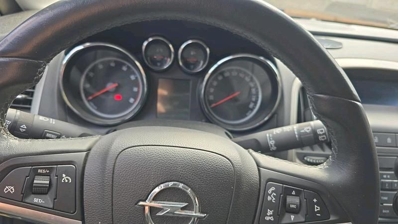 Gebraucht Opel Astra 88 PS (64 kW) 2011 Blau Kleinwagen