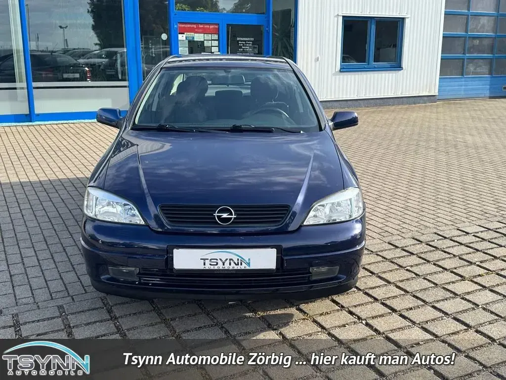 Używany Opel Astra Edition 75 KM (55 kW) 2000 Niebieski Sedan/Limuzyna