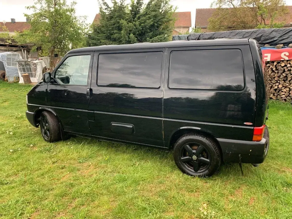Gebraucht VW Transporter 88 PS (64 kW) 2002 Schwarz Van