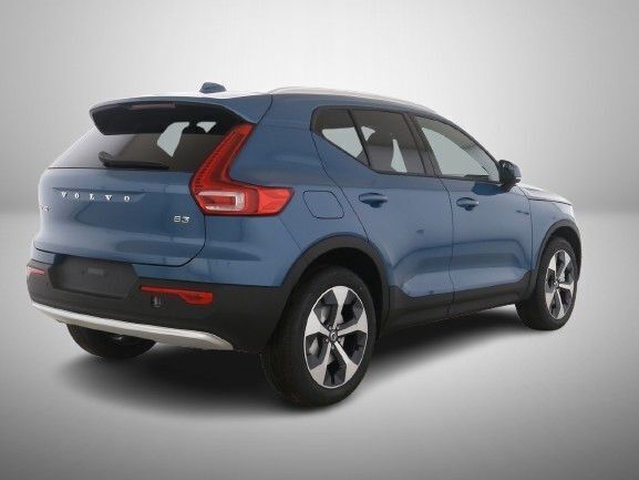 Gebraucht Volvo XC40 163 PS (119 kW) 2024 Fjord blue / metallic SUV