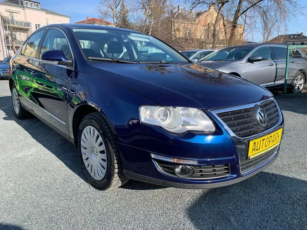 Gebraucht VW Passat 116 PS (85 kW) 2007 Blau Limousine