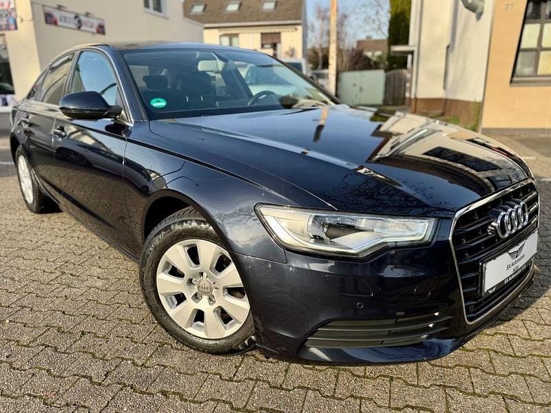 Gebraucht Audi A6 Business 179 PS (131 kW) 2012 Blau Limousine