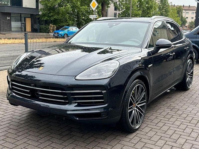 Blau Gebraucht 2018 Porsche Cayenne SUV | 49.900 € (Fairer Preis) - Bild 1/4