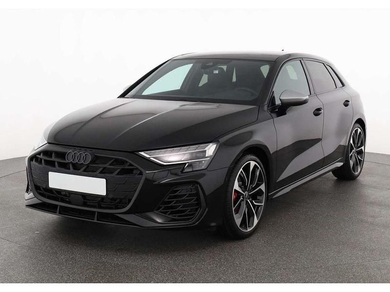 Gebraucht Audi S3 Ambiente 333 PS (244 kW) 2025 Schwarz Limousine