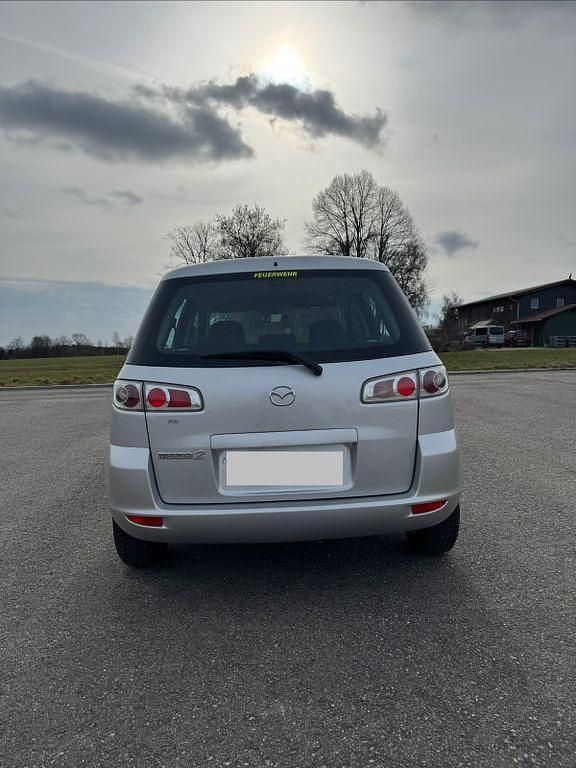 Gebraucht Mazda 2 Exclusive 80 PS (58 kW) 2006 Silber Kleinwagen