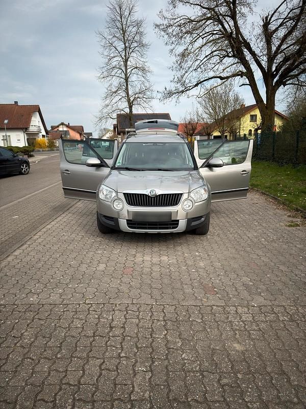 Gebraucht Skoda Yeti 122 PS (89 kW) 2013 Braun SUV