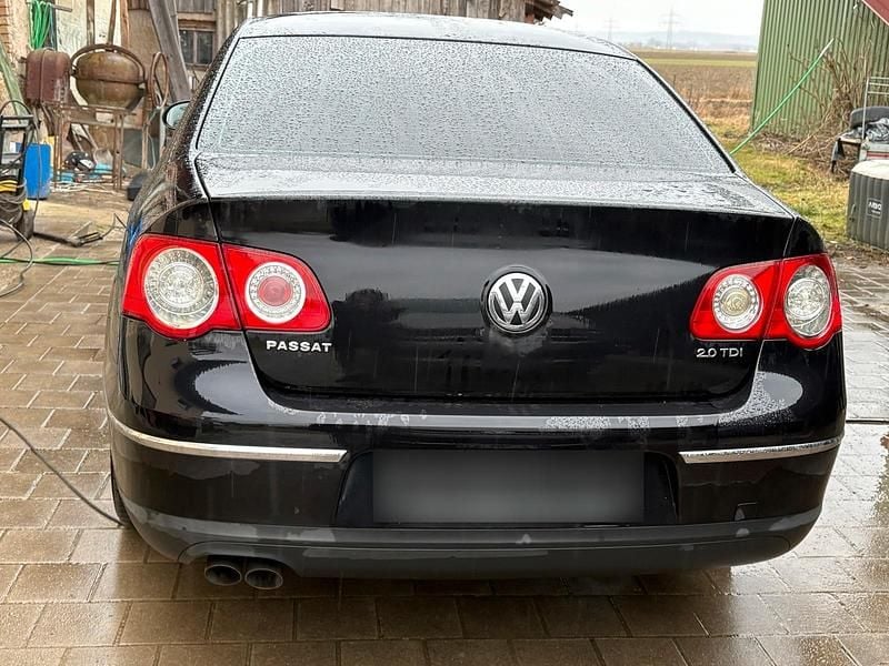 Gebraucht VW Passat 140 PS (102 kW) 2008 Schwarz Limousine