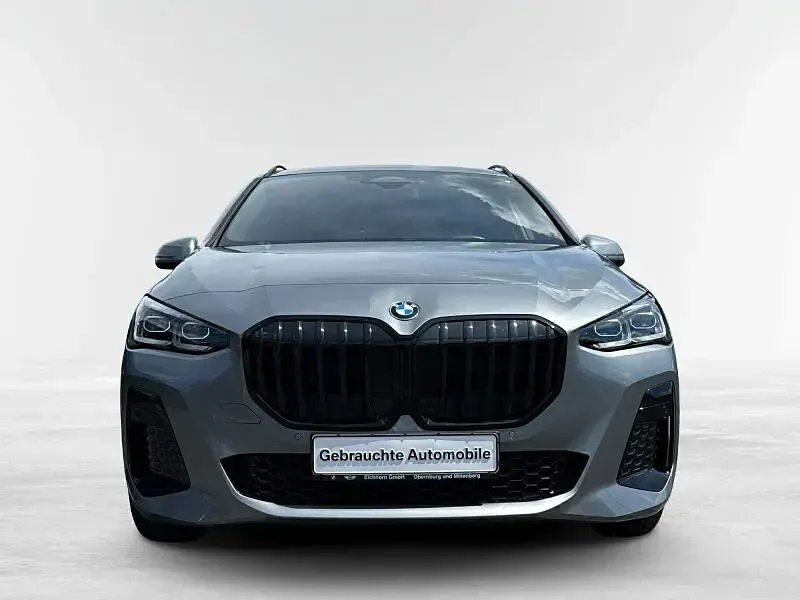 Gebraucht BMW 220 Active Tourer M Sport 156 PS (114 kW) 2025 Grau Van / Kleinbus