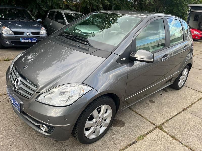 Grau Gebraucht 2008 Mercedes A180 Limousine | 6.990 € (Fairer Preis) - Bild 1/4