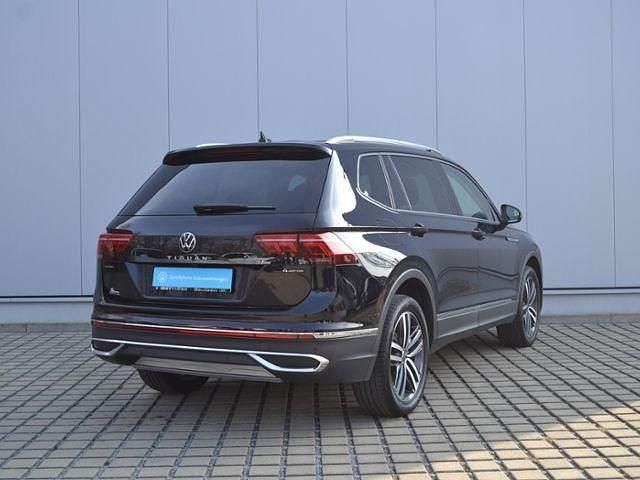 Gebraucht VW Tiguan Allspace Elegance 200 PS (147 kW) 2023 Deep black perleffekt SUV