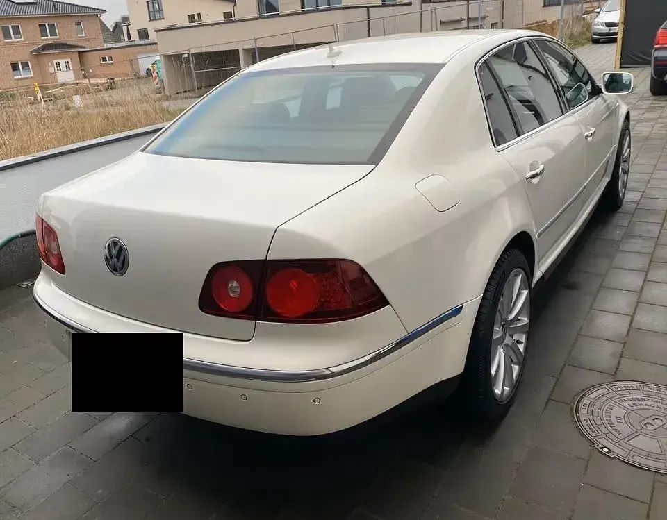 Gebraucht VW Phaeton 239 PS (175 kW) 2008 Weiß Limousine