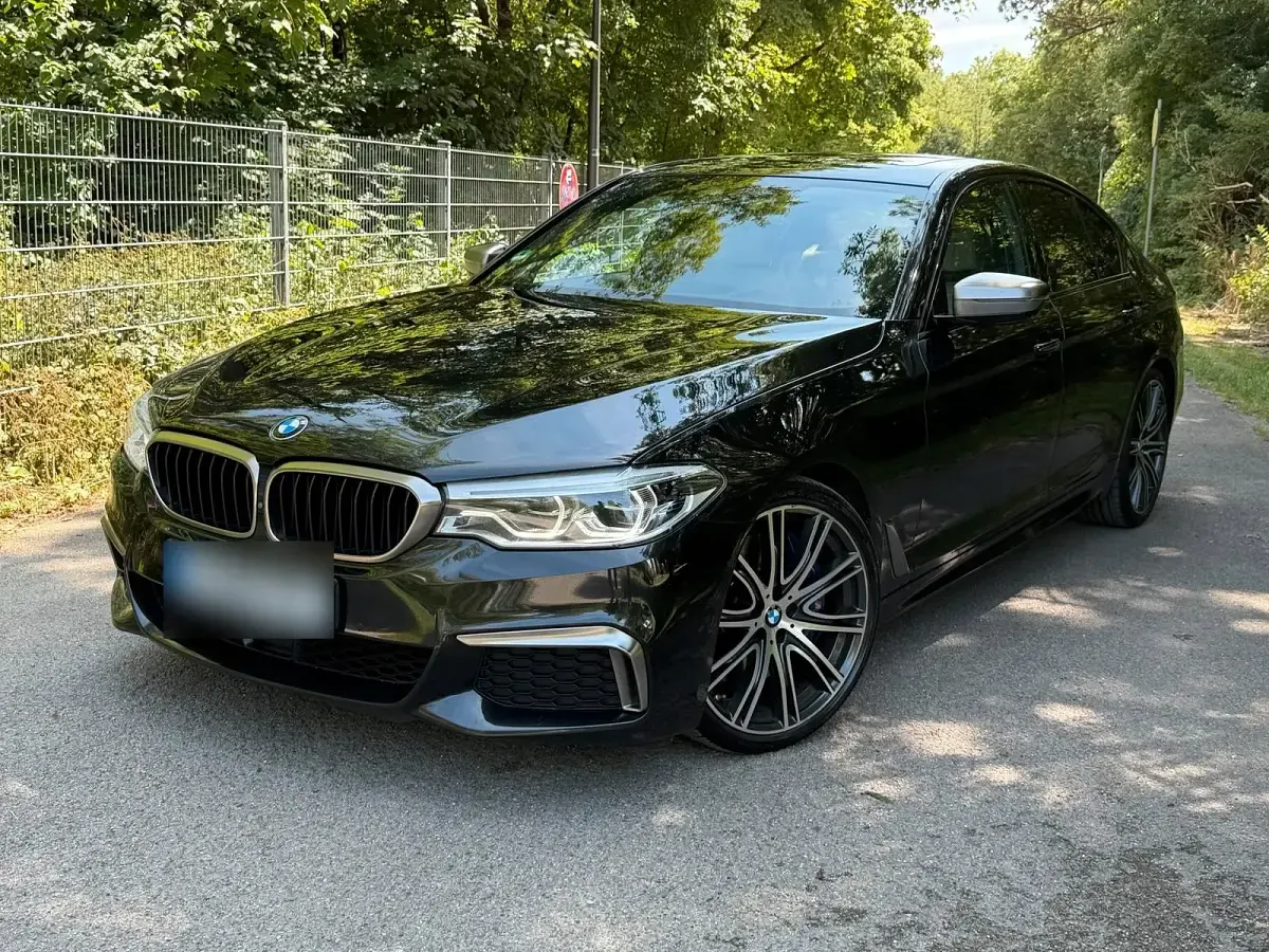 Gebraucht BMW 550 462 PS (339 kW) 2017 Schwarz Kombi