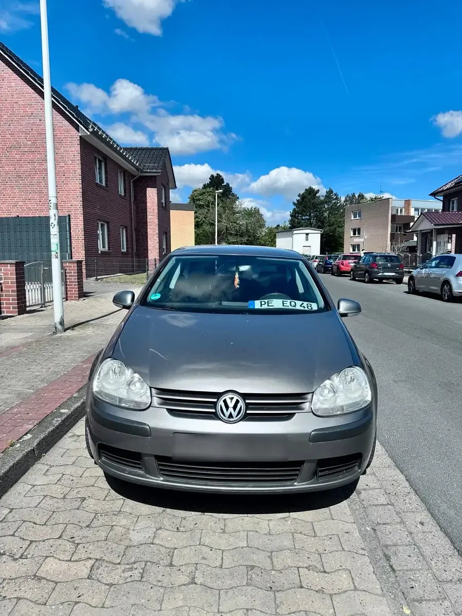Używany VW Golf V 105 KM (77 kW) 2005 Szary Hatchback